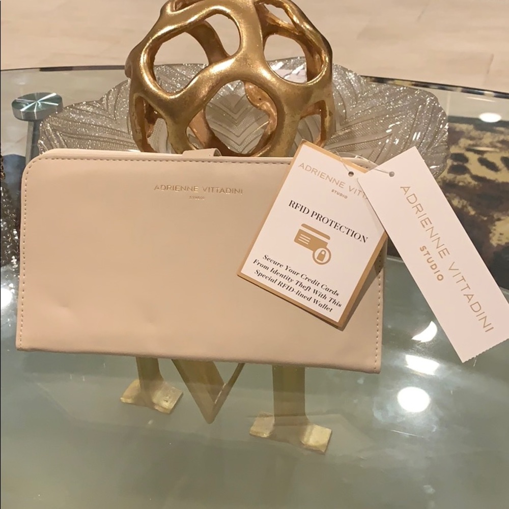 Adrienne Vittadini Wallet